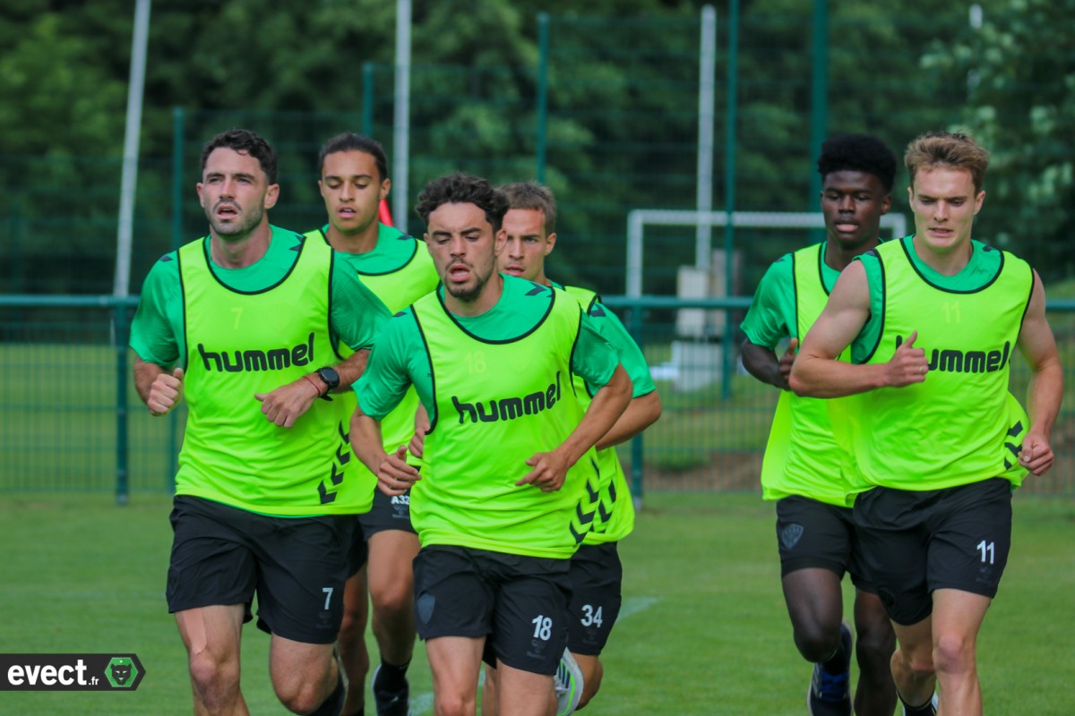 Info Foot – ASSE – Ça commence fort au Chambon avec un nouveau et des absents