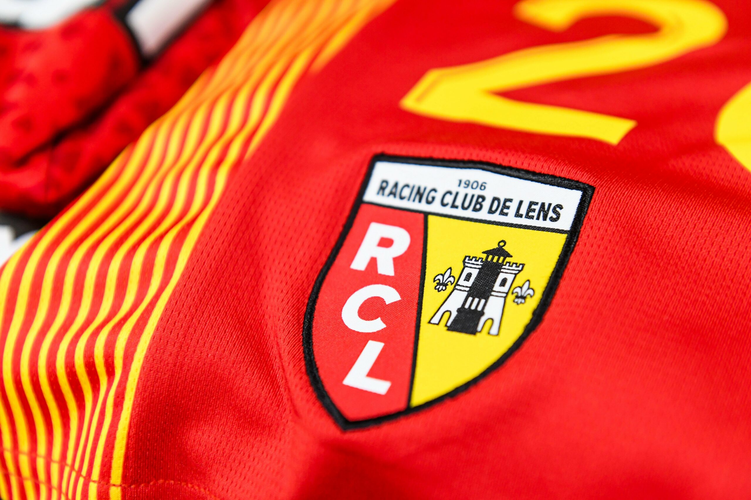 Info Foot – Le RC Lens va boucler un transfert à 20M€ ?