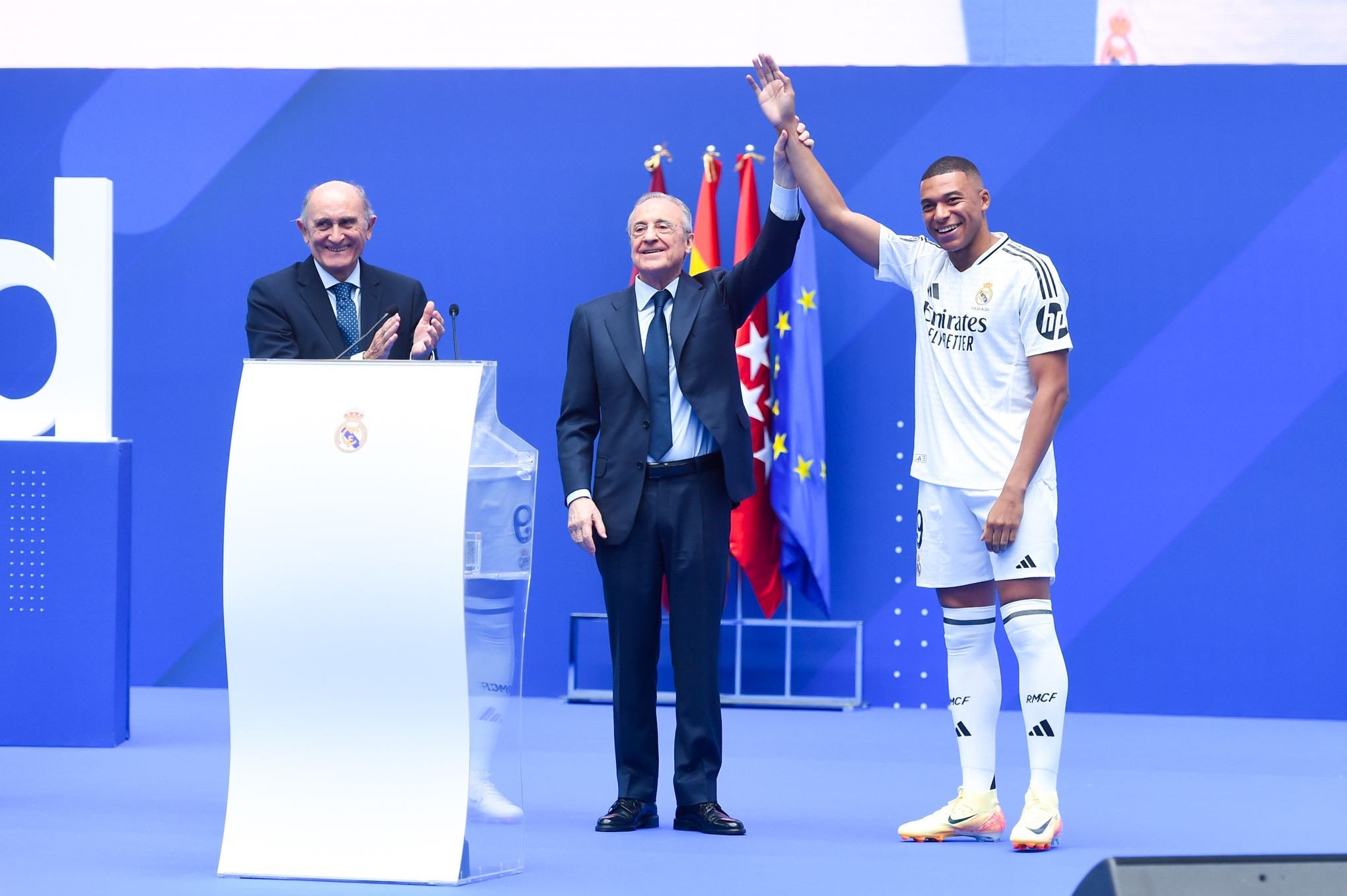 Info Foot – Mercato : Le Real Madrid présente Mbappé, son successeur arrive au PSG !