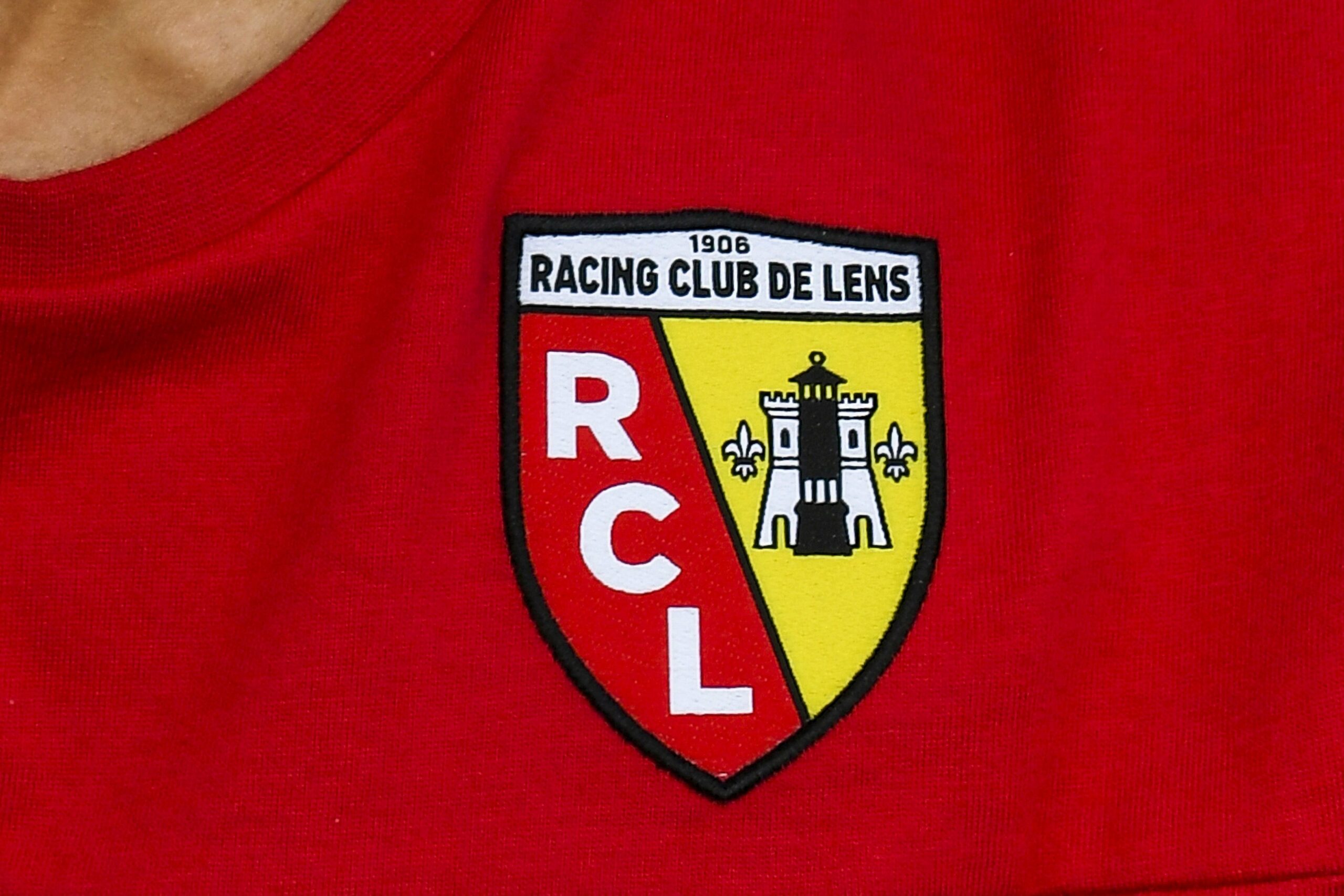 Foot – Mercato : Le RC Lens plombé par son ennemi juré ?