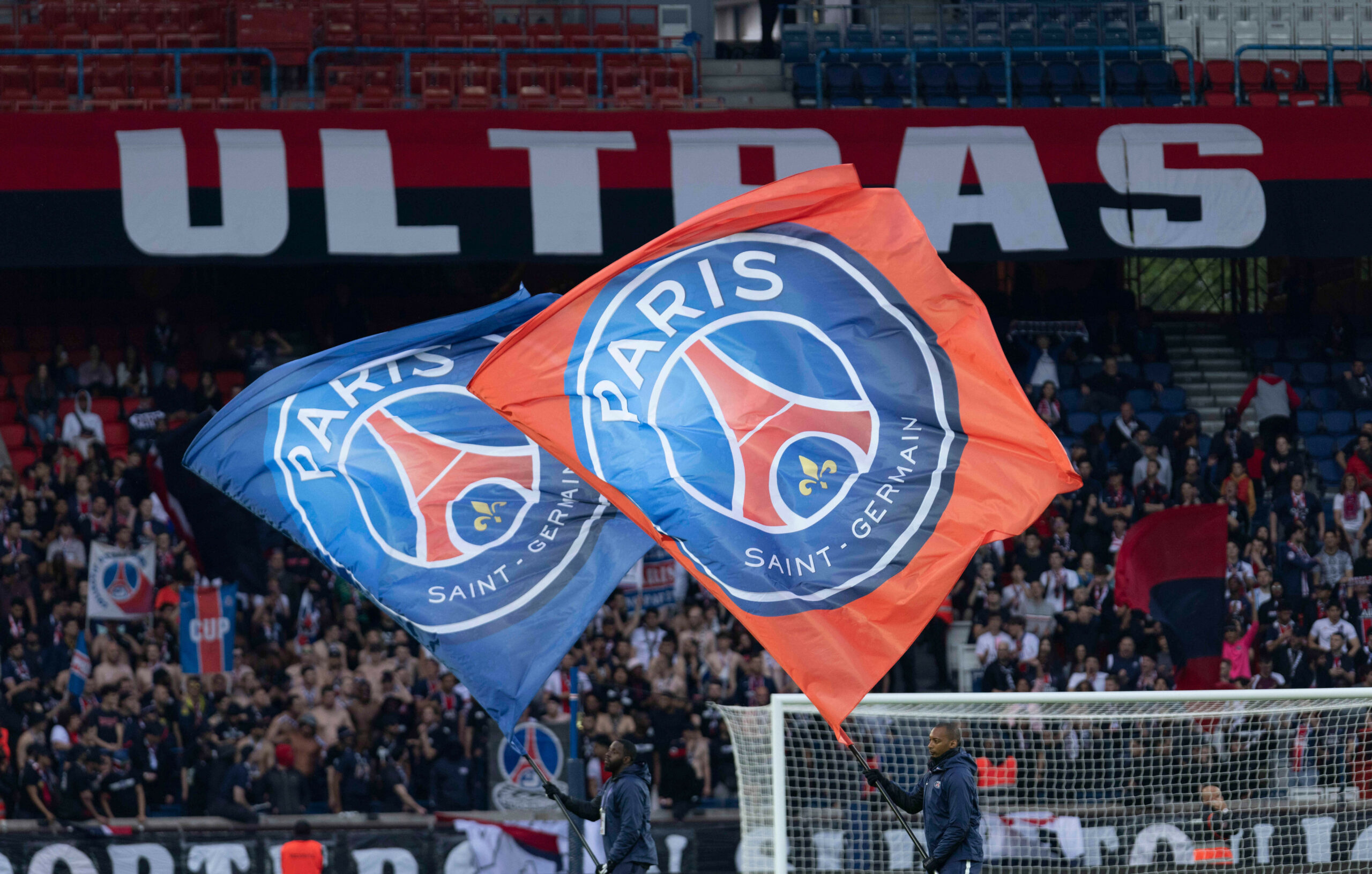 Foot – Mercato : Le PSG enterre son transfert et s’en mord les doigts !