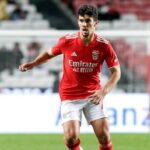 Foot – [MAJ] Mercato PSG – Tomas Araujo
va rester au SL Benfica