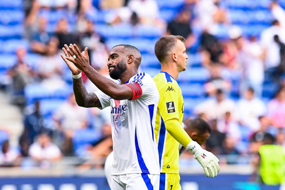 Foot – Ecœuré par l’OL, Lacazette repense à l’Arabie Saoudite