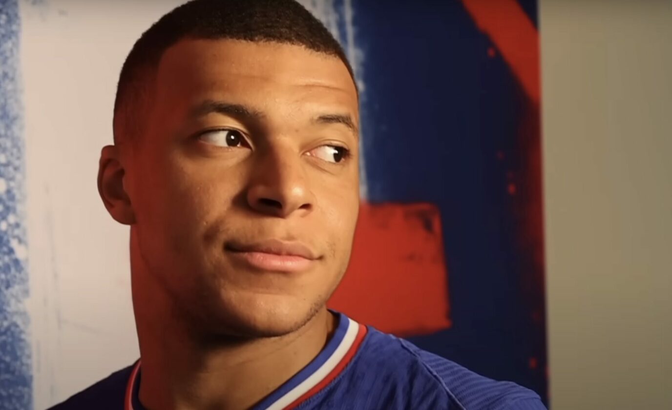 Foot – 
				Kylian Mbappé se moque d’être sifflé au Parc des Princes