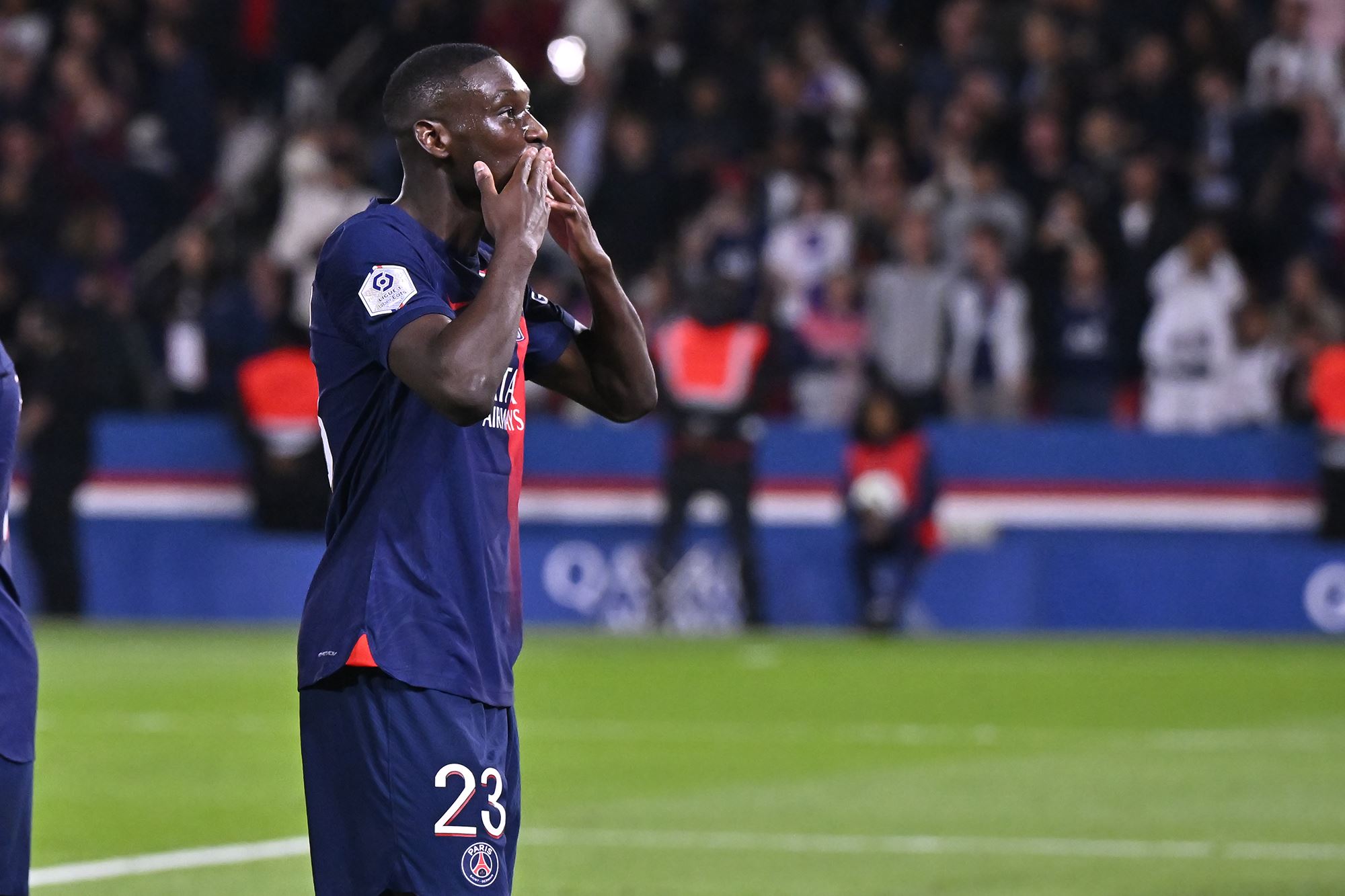 Foot – PSG : quand Randal Kolo Muani se fait dézinguer en direct