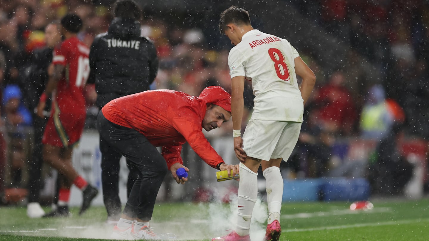 Foot – Real Madrid : Inquiétude pour Arda Güler, sorti sur blessure avec la Turquie