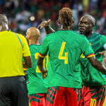 Foot – Cameroun-Namibie : l’image improbable dans le
vestiaire avec les U20