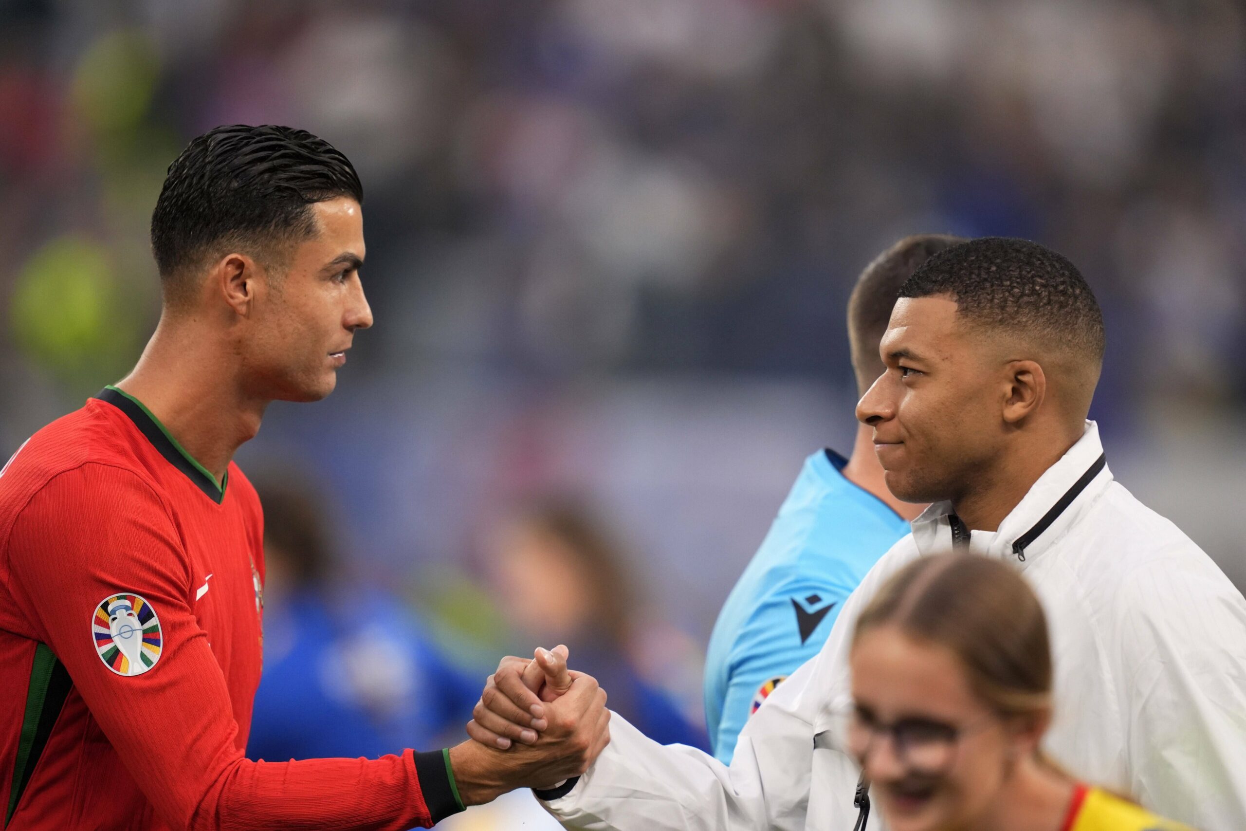 Foot – Real Madrid : Cristiano Ronaldo valide le transfert de Mbappé