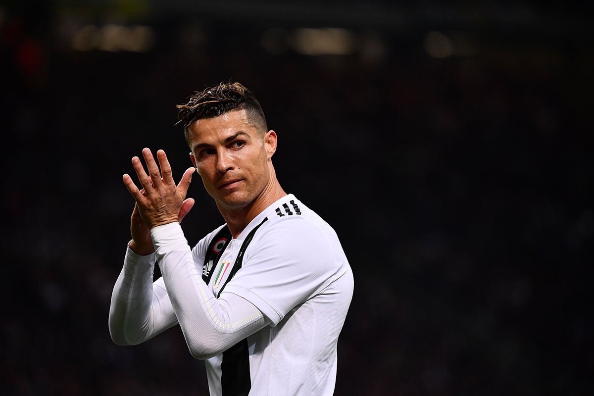 Foot – Cristiano Ronaldo donne le ballon d’or à Yamal