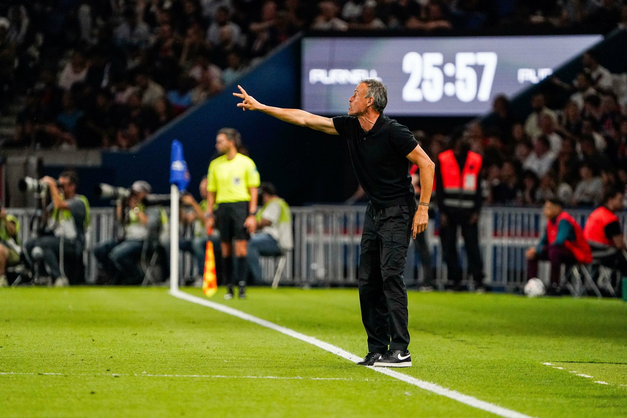 Foot – Double coup dur au PSG, Luis Enrique a fait son choix