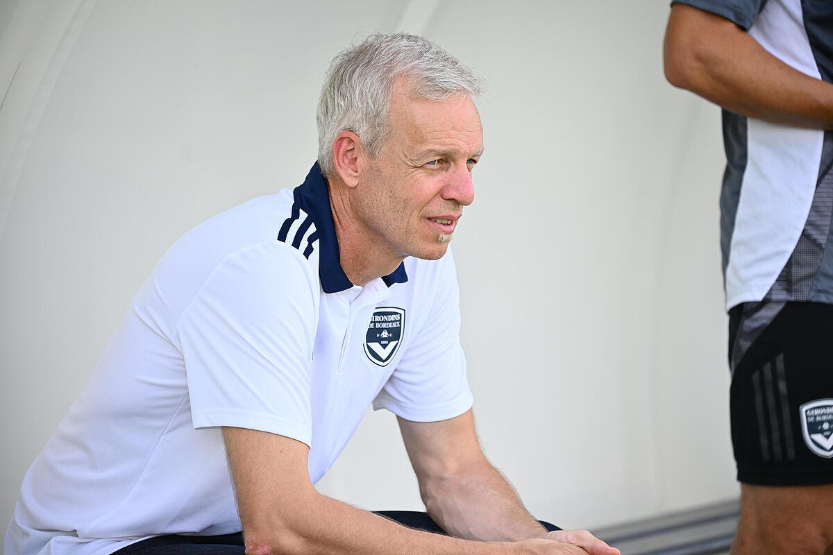 Foot – Pas de stade ni d’équipe, Bruno Irlès déprime à Bordeaux