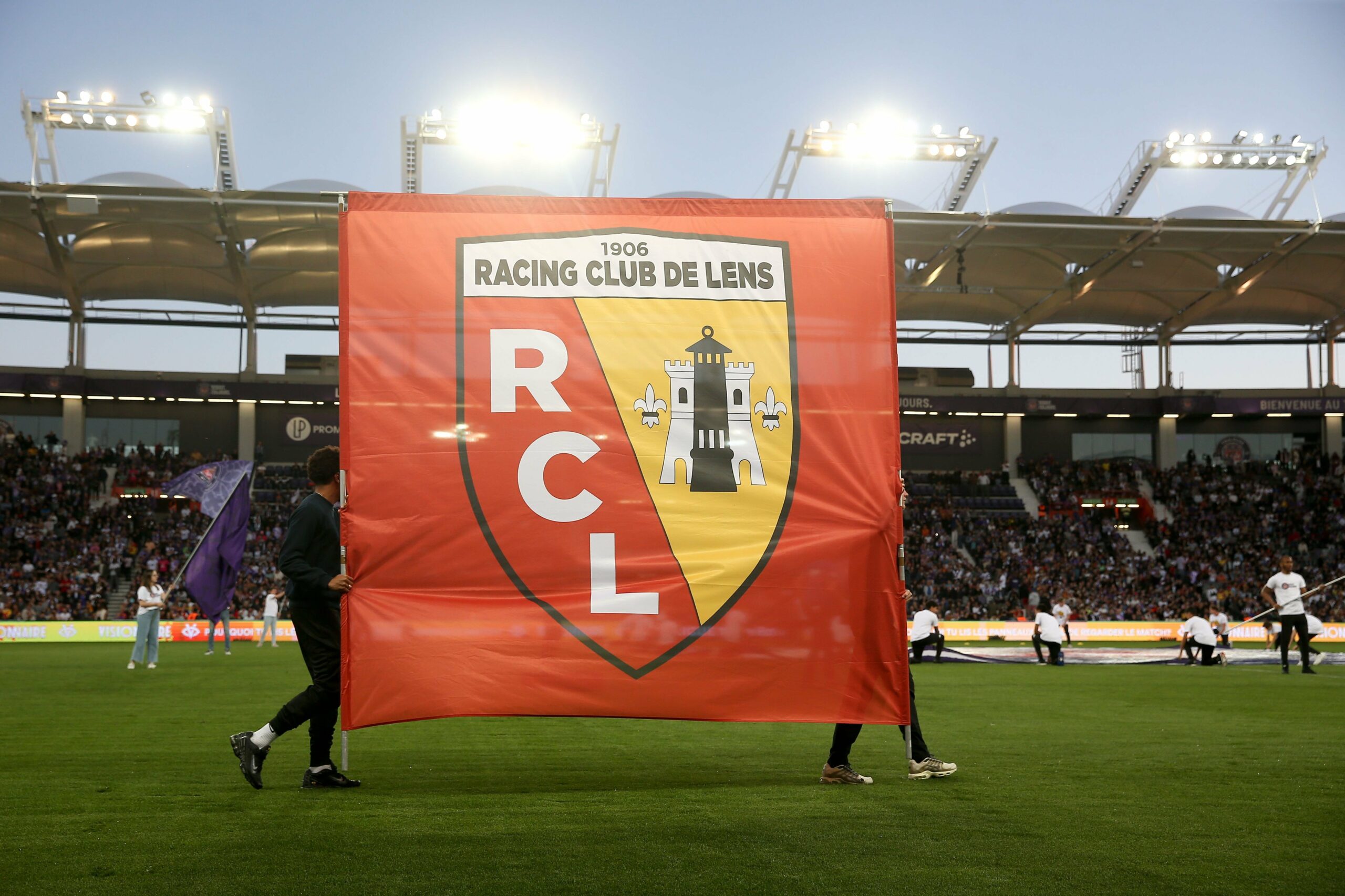 Foot – Transfert : L’entraineur du RC Lens justifie sa signature