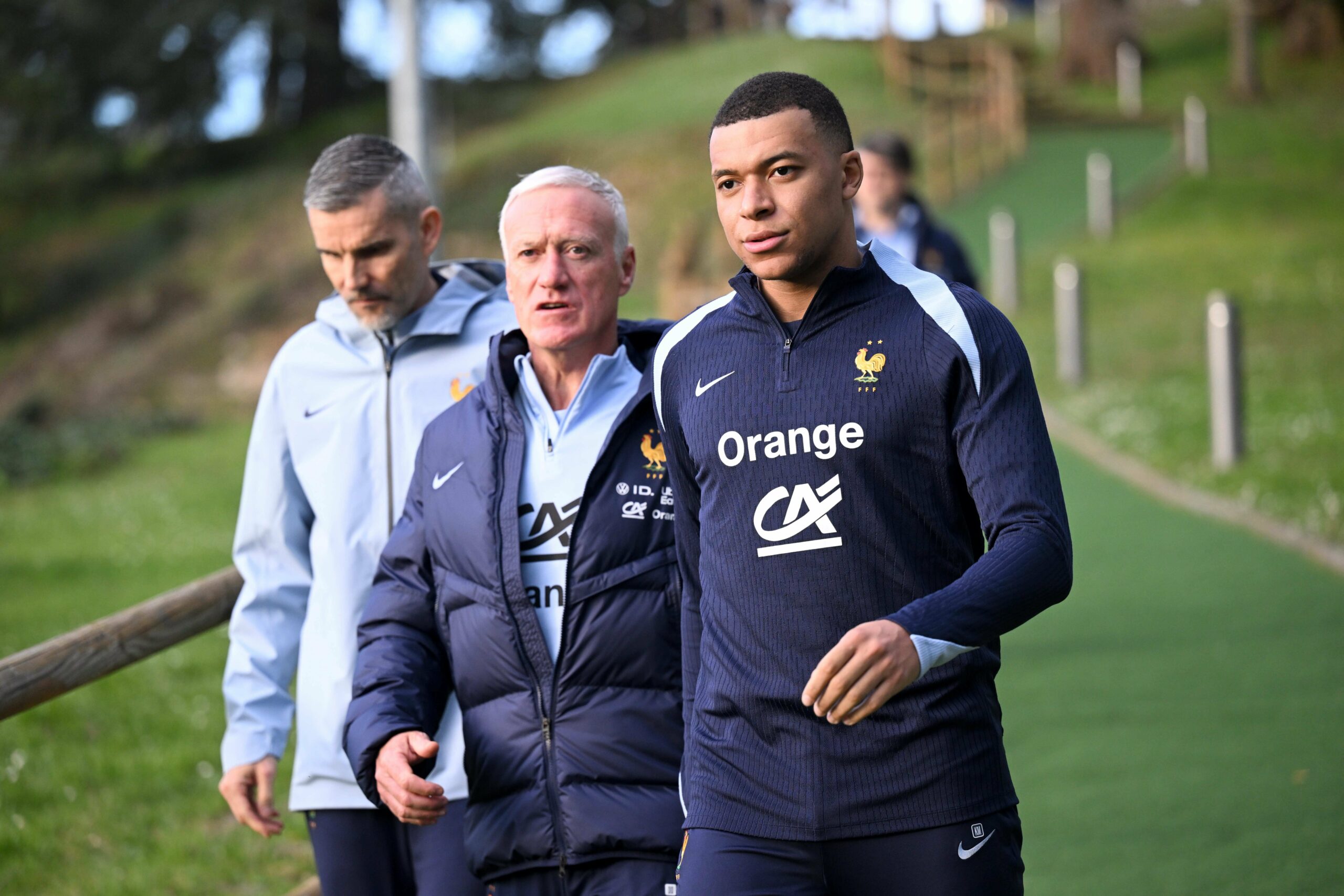 Foot – Mbappé – Deschamps : La fracture est annoncée en direct !