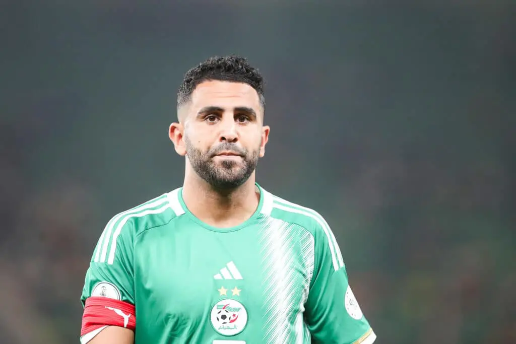 Foot – Exclu AF : “l’Algérie devra peut-être attendre
20 ans avant d’avoir un autre Mahrez”