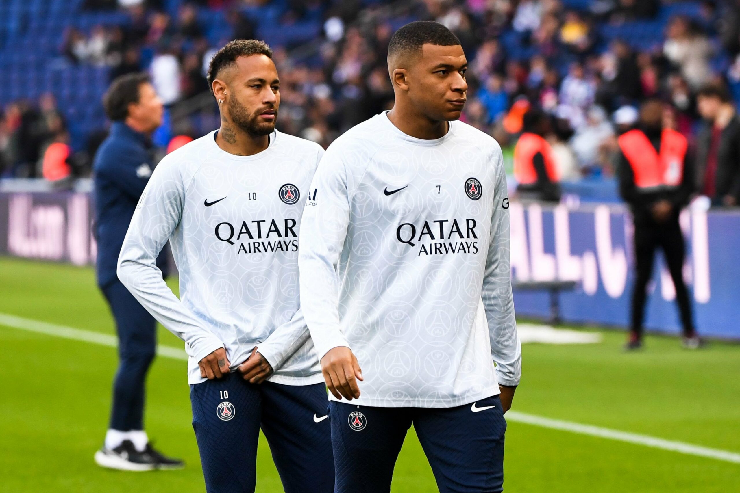 Foot – Mbappé – Neymar : La guerre interne qui a plombé le PSG