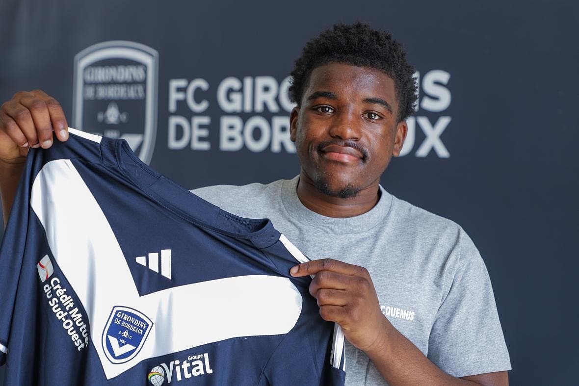 Foot – L’OL s’offre une recrue surprise au milieu