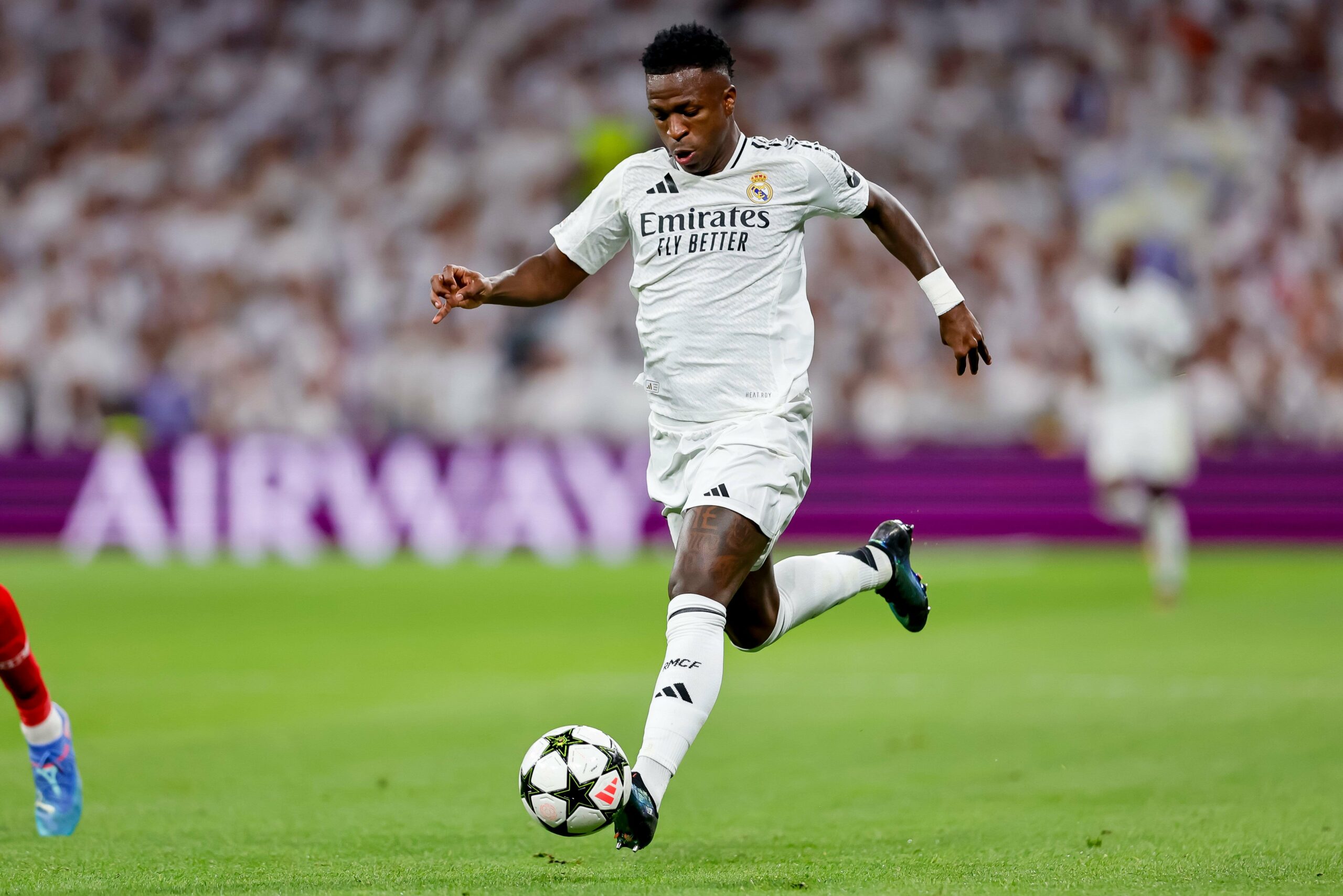 Foot – «Vinicius, tu te casses», Riolo balance sur un transfert en direct !