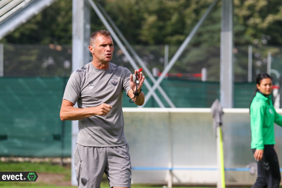 Foot – Mortel : « Apporter des garanties pour s’offrir un avenir différent »