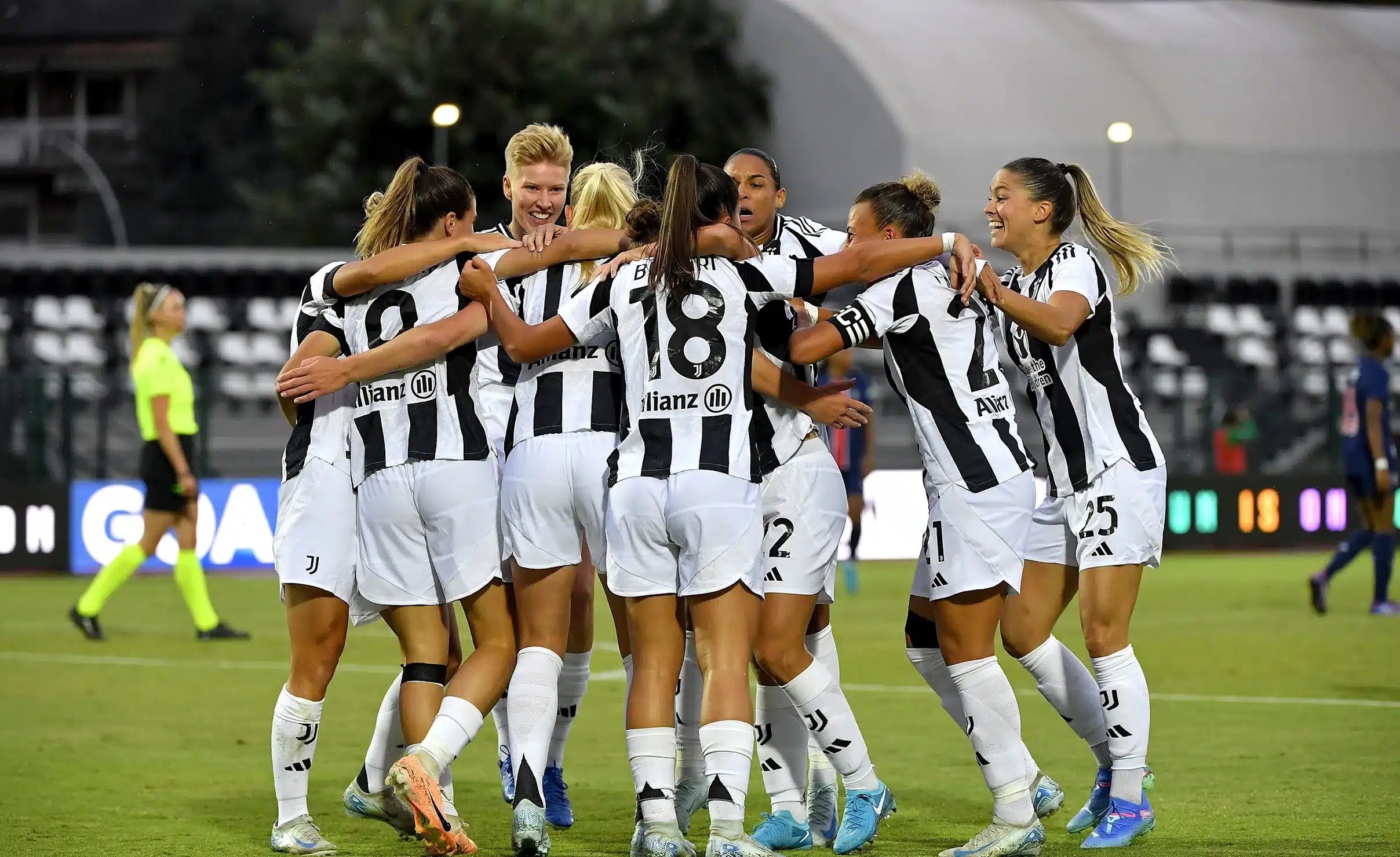 Foot – La Juventus Women s’impose 3-1 contre le Paris Saint-Germain