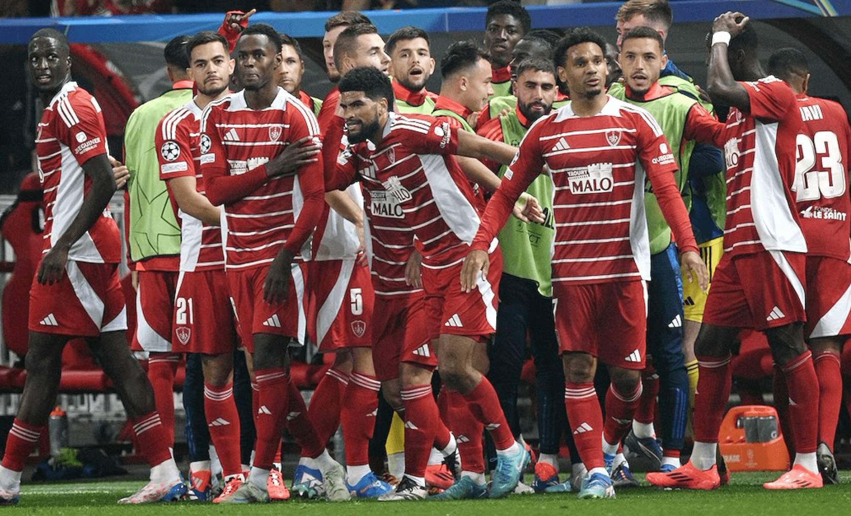 Foot – Avant de recevoir le TFC, Brest s’incline face au PSG… mais gagne en Ligue des Champions !