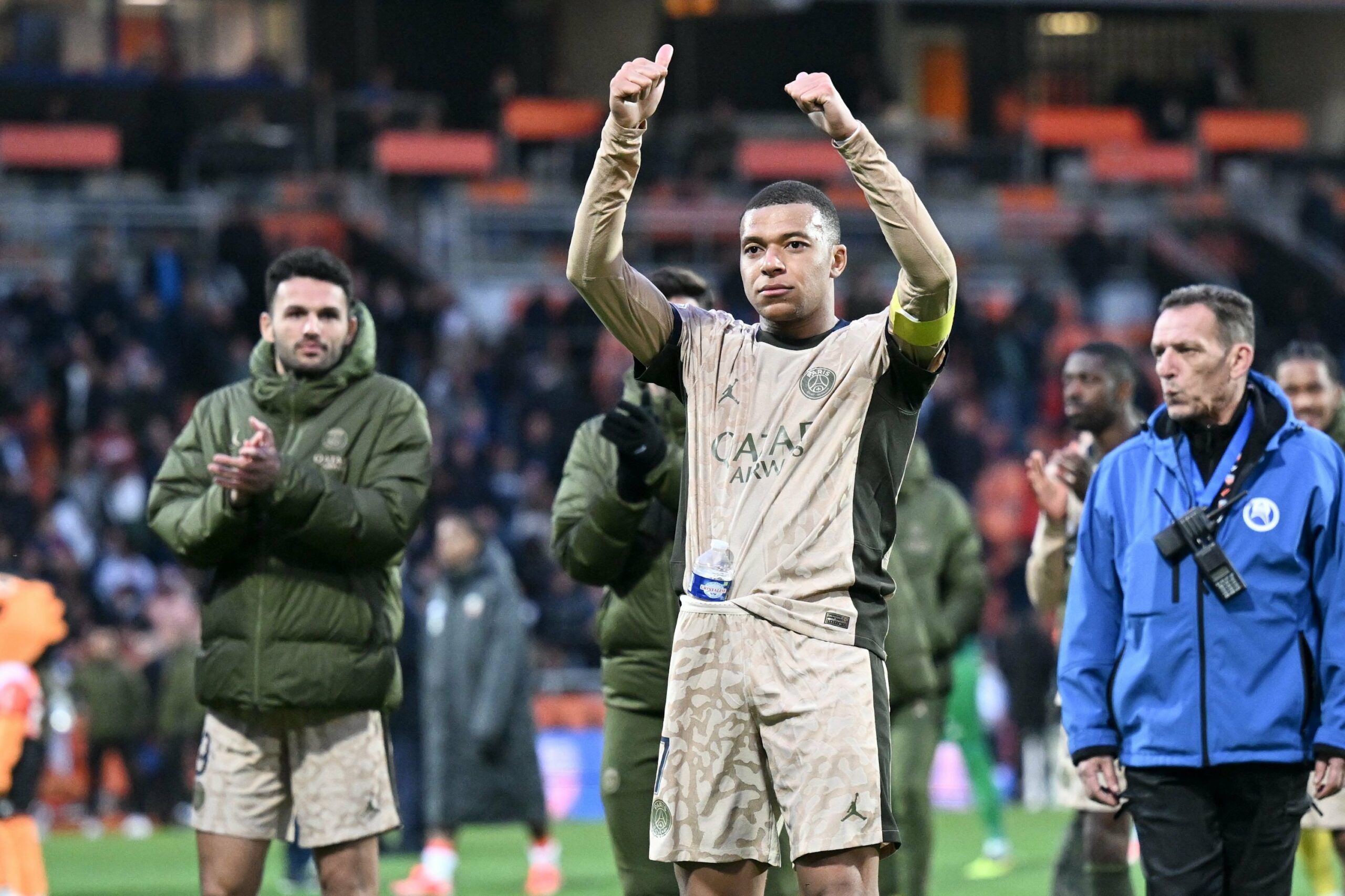 Foot – Mercato : Viré par Kylian Mbappé ? Il vend la mèche