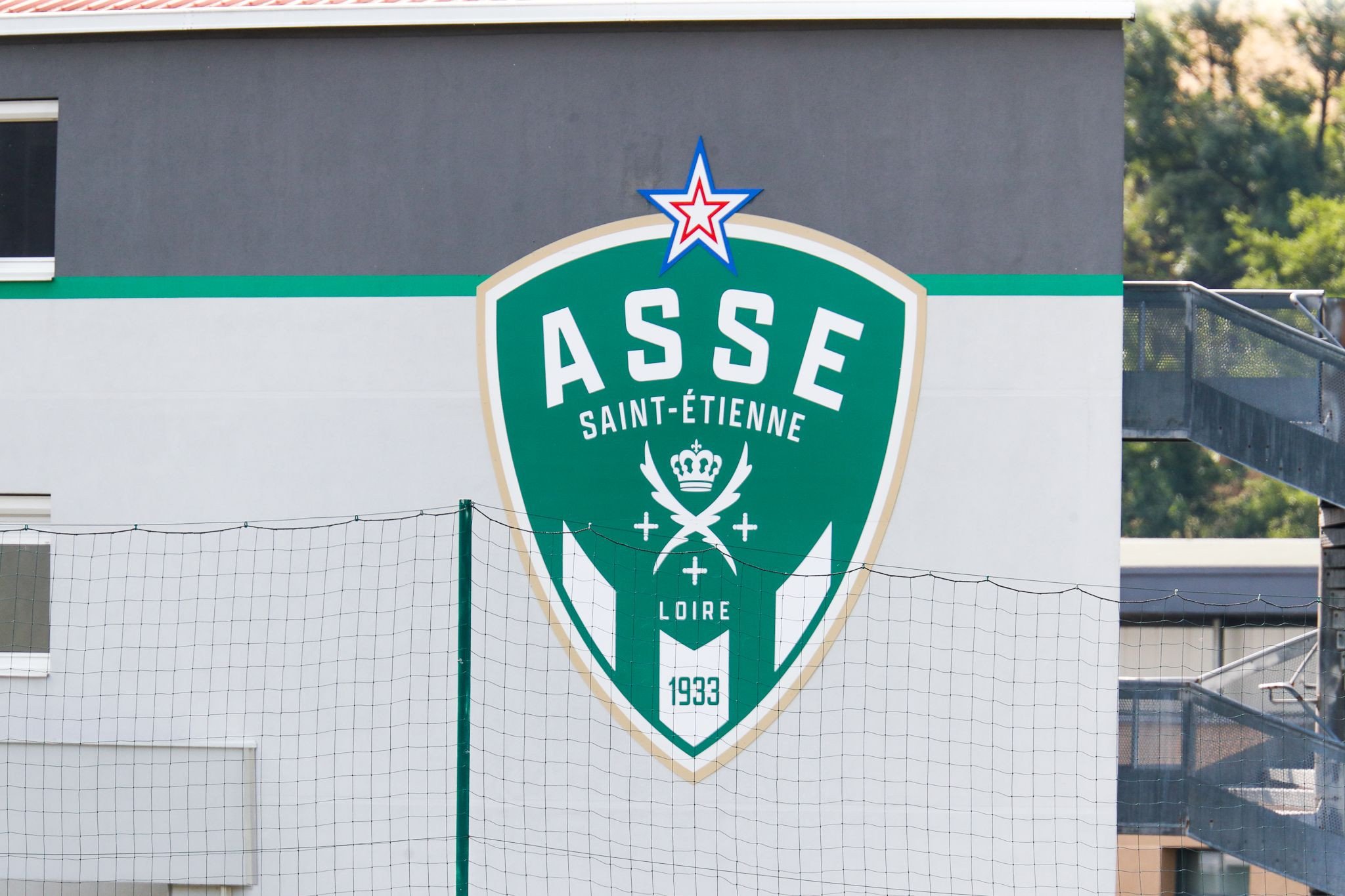 Foot – Son transfert à l’ASSE l’a fait halluciner, il déballe tout