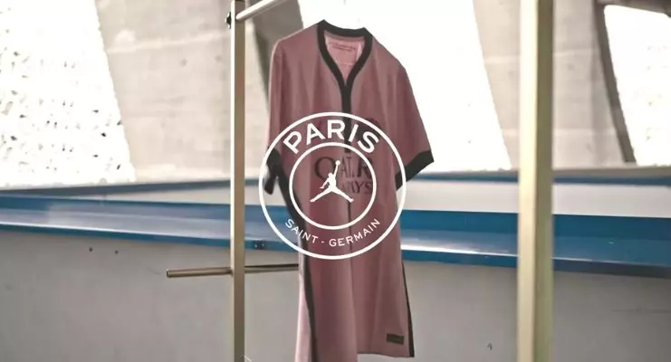 Foot – Officiel – Le maillot third 2024-2025 du PSG dévoilé !