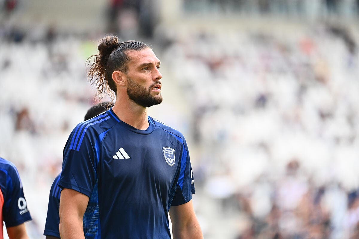 Foot – Andy Carroll vend un projet fou à Bordeaux