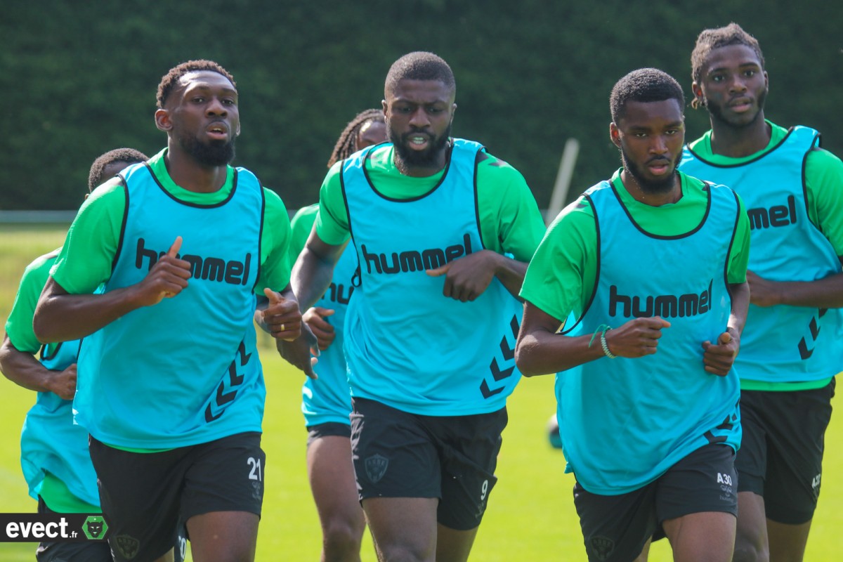 📊 ASSE – Abdelhamid décroche, le podium est bouleversé