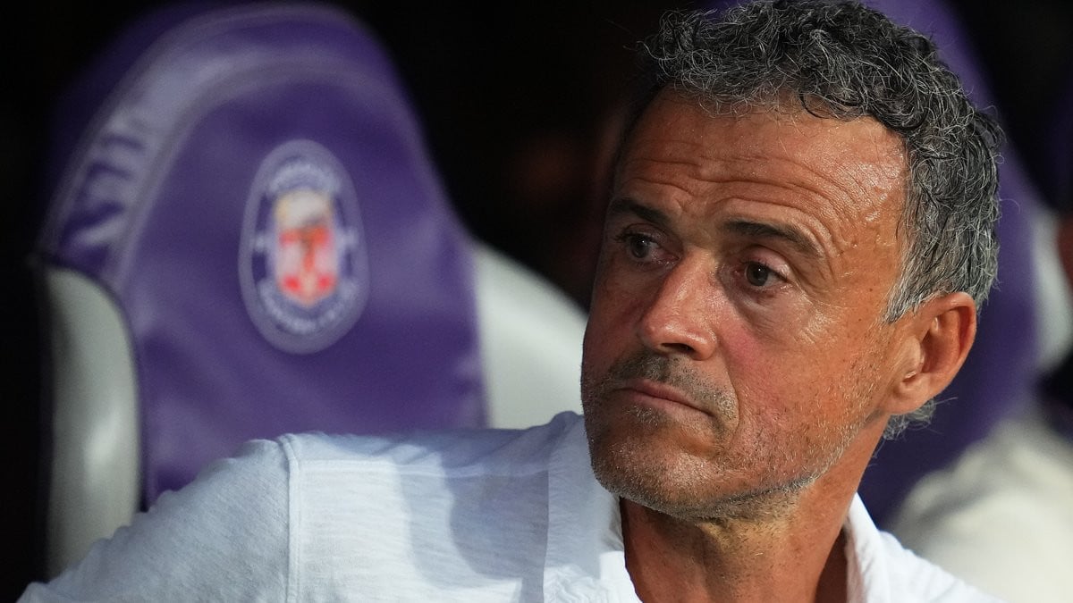 PSG : Une vedette de la télévision entre en conflit avec Luis Enrique !